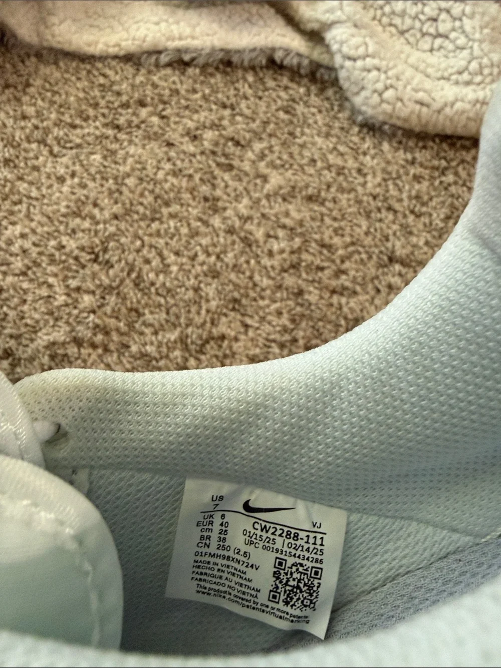 Nike Women's White Crystal Rhinestone Athletic Sneakers